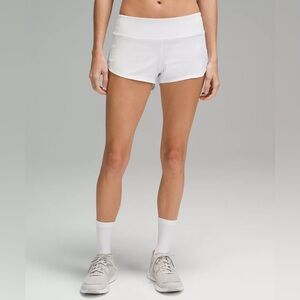 LULU LEMON Speed Up Low-Rise Lined Short 2.5" // SIZE 6